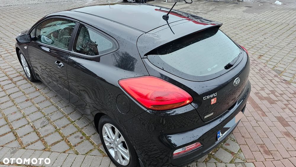 Kia ProCeed 1.4 M - 8