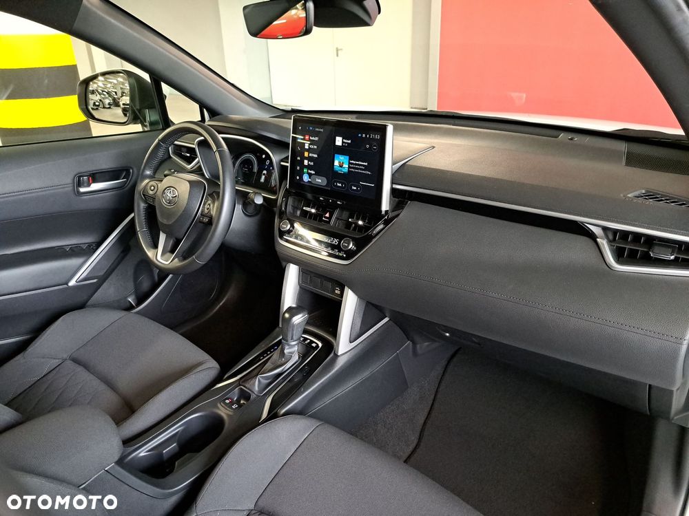 Toyota Corolla Cross - 17