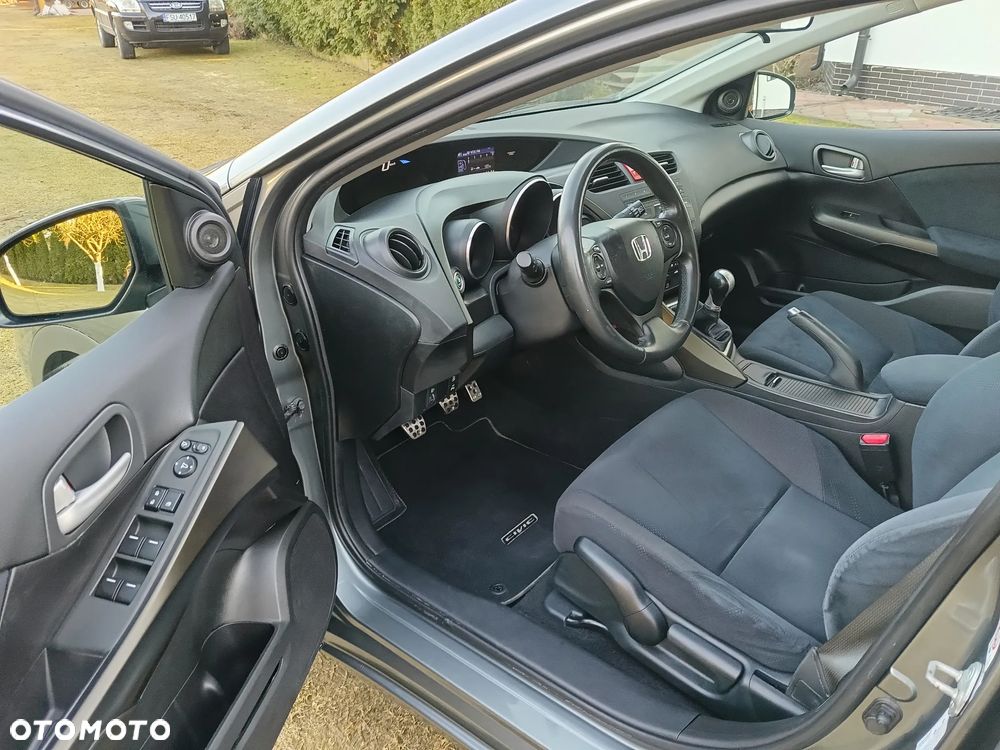 Honda Civic 1.8 i-VTEC Lifestyle - 14