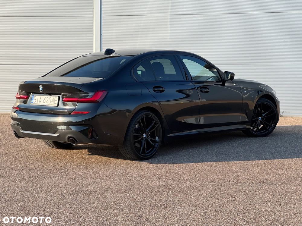 BMW Seria 3 320i xDrive M Sport Shadow sport - 4