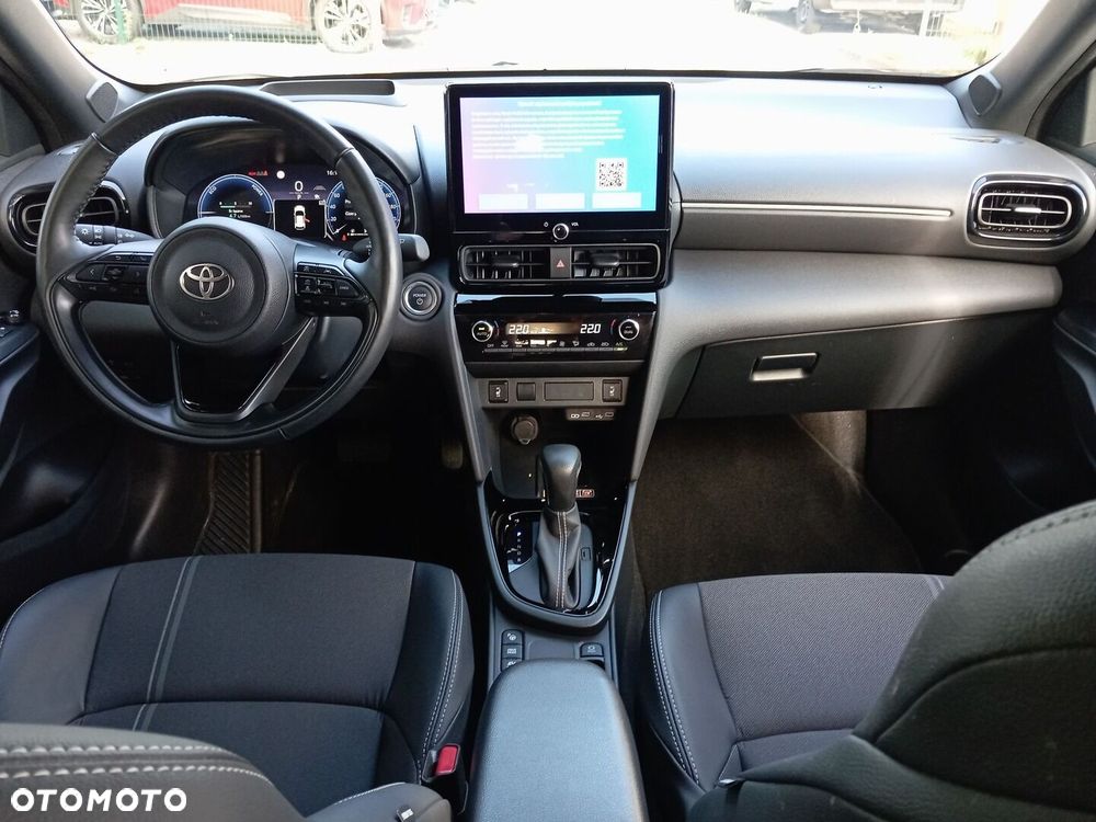 Toyota Yaris Cross Hybrid 1.5 Premiere Edition - 3