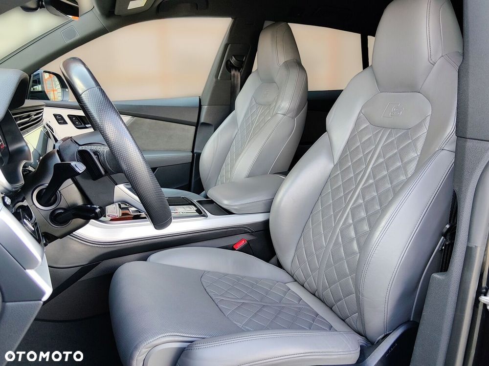 Audi SQ8 TFSI Quattro Tiptronic - 14