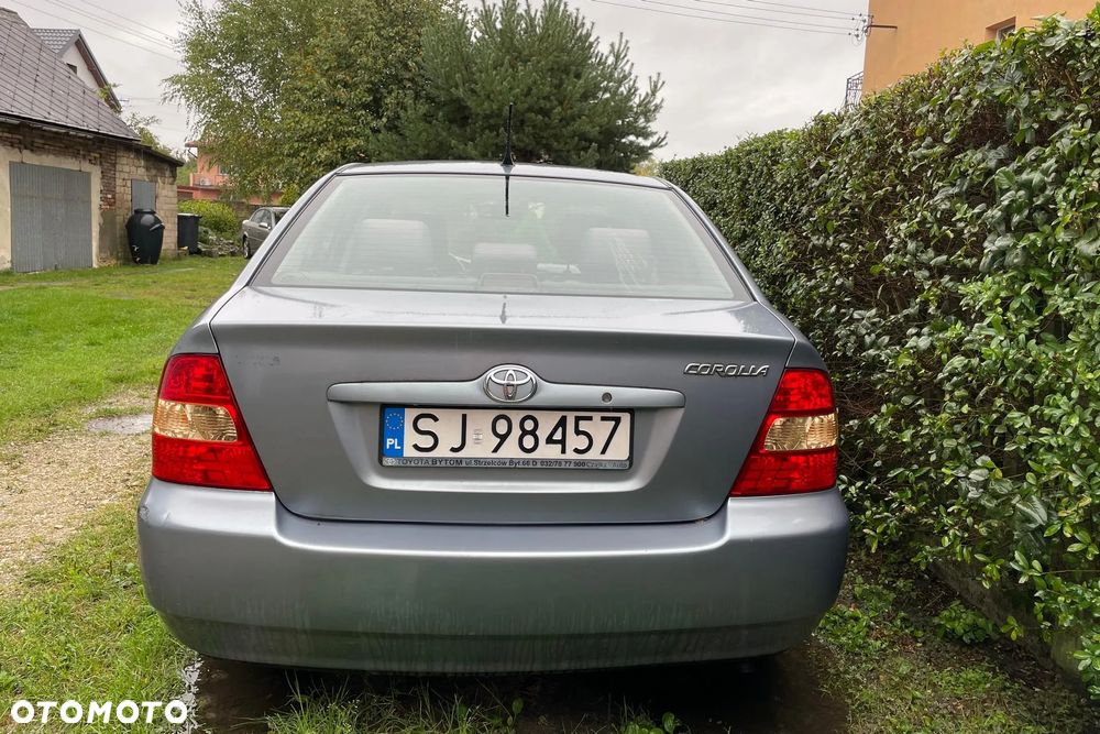 Toyota Corolla - 2