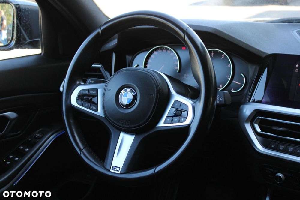 BMW Seria 3 - 27