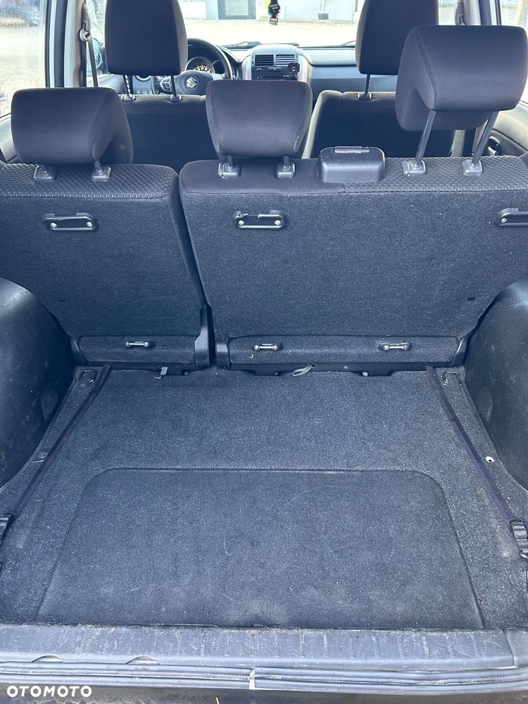 Suzuki Grand Vitara 1.9 DDiS Comfort - 11