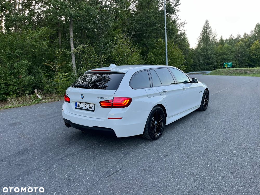 BMW Seria 5 530d xDrive Touring - 7