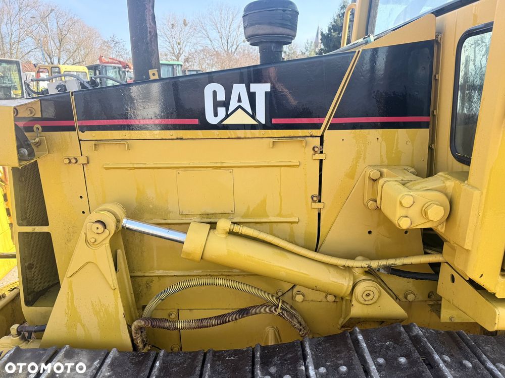 Caterpillar CAT D4C - 8
