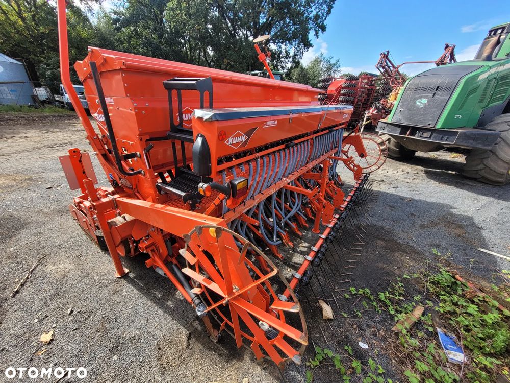 Kuhn Integra 4003 - 7