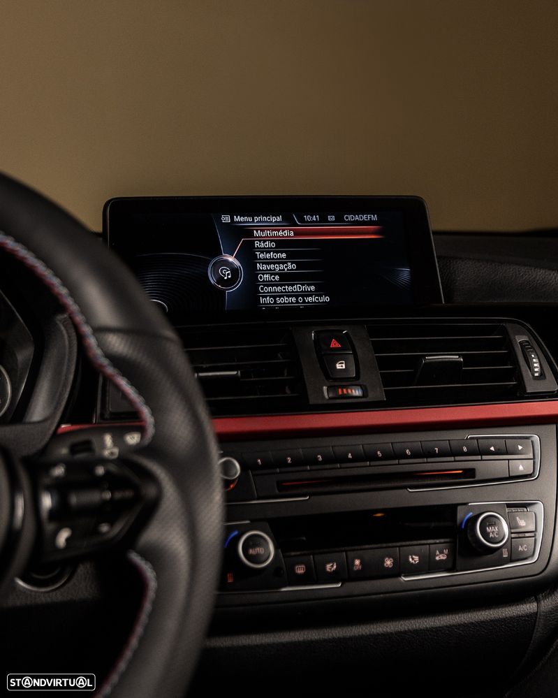 BMW 318 d xDrive Sport Line - 16