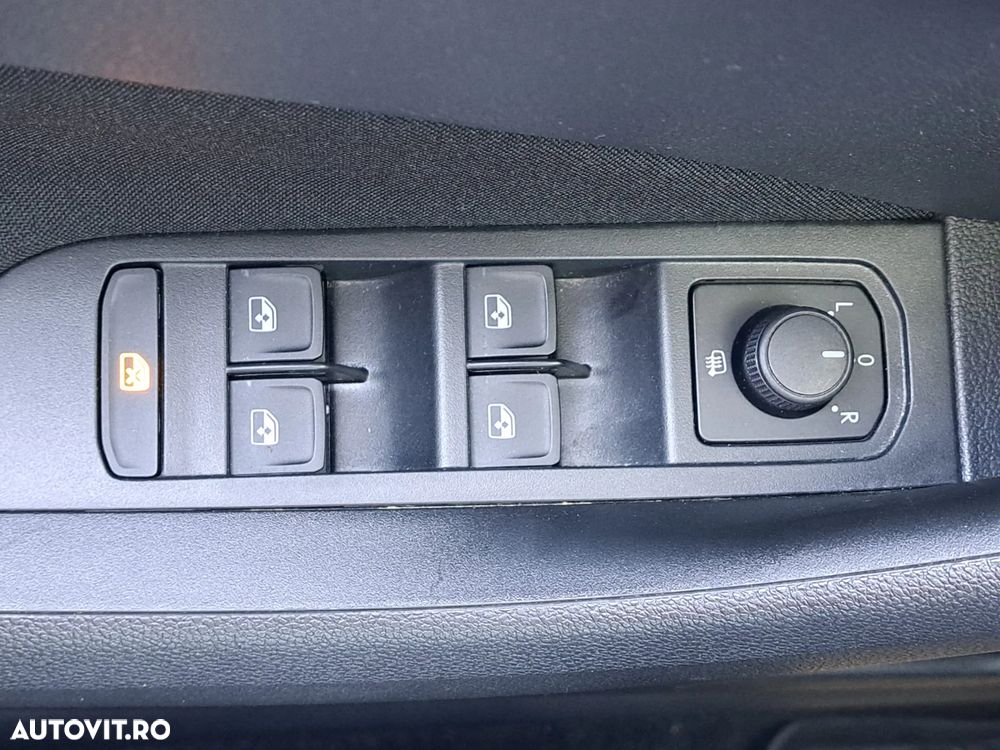 Skoda Kamiq 1.0 TSI Selection - 35