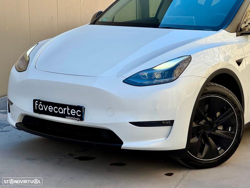 Tesla Model Y Long Range Dual Motor AWD - 4