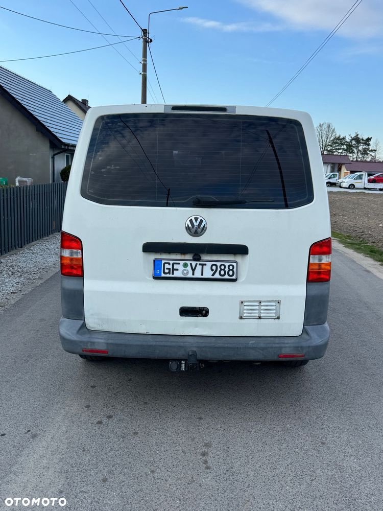 Volkswagen Transporter - 2