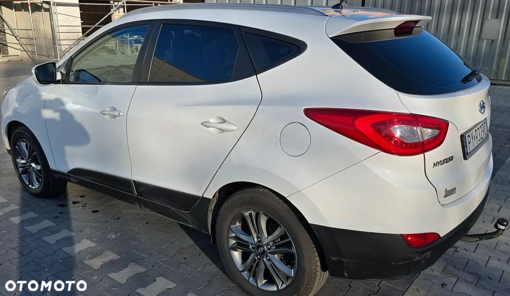 Hyundai ix35 2.0 CRDi 4WD Fifa World Cup Silver Edition - 18