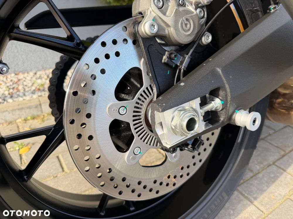 QJMOTOR SRK 800RR - 16