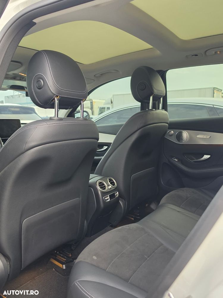 Mercedes-Benz GLC 300 4MATIC 9G-TRONIC AMG Line - 16