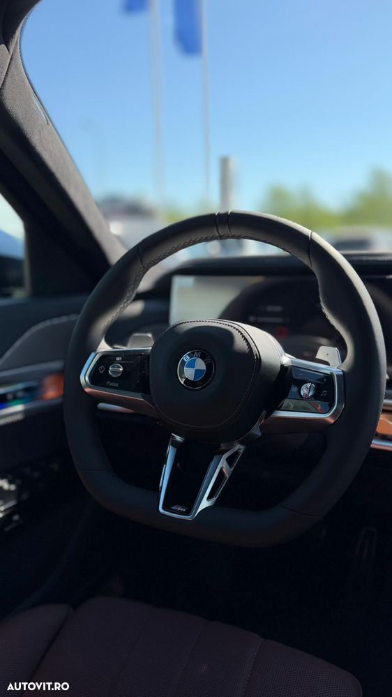 BMW Seria 7 740d xDrive MHEV - 17