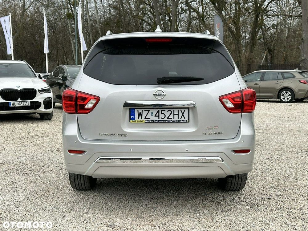 Nissan Pathfinder - 7
