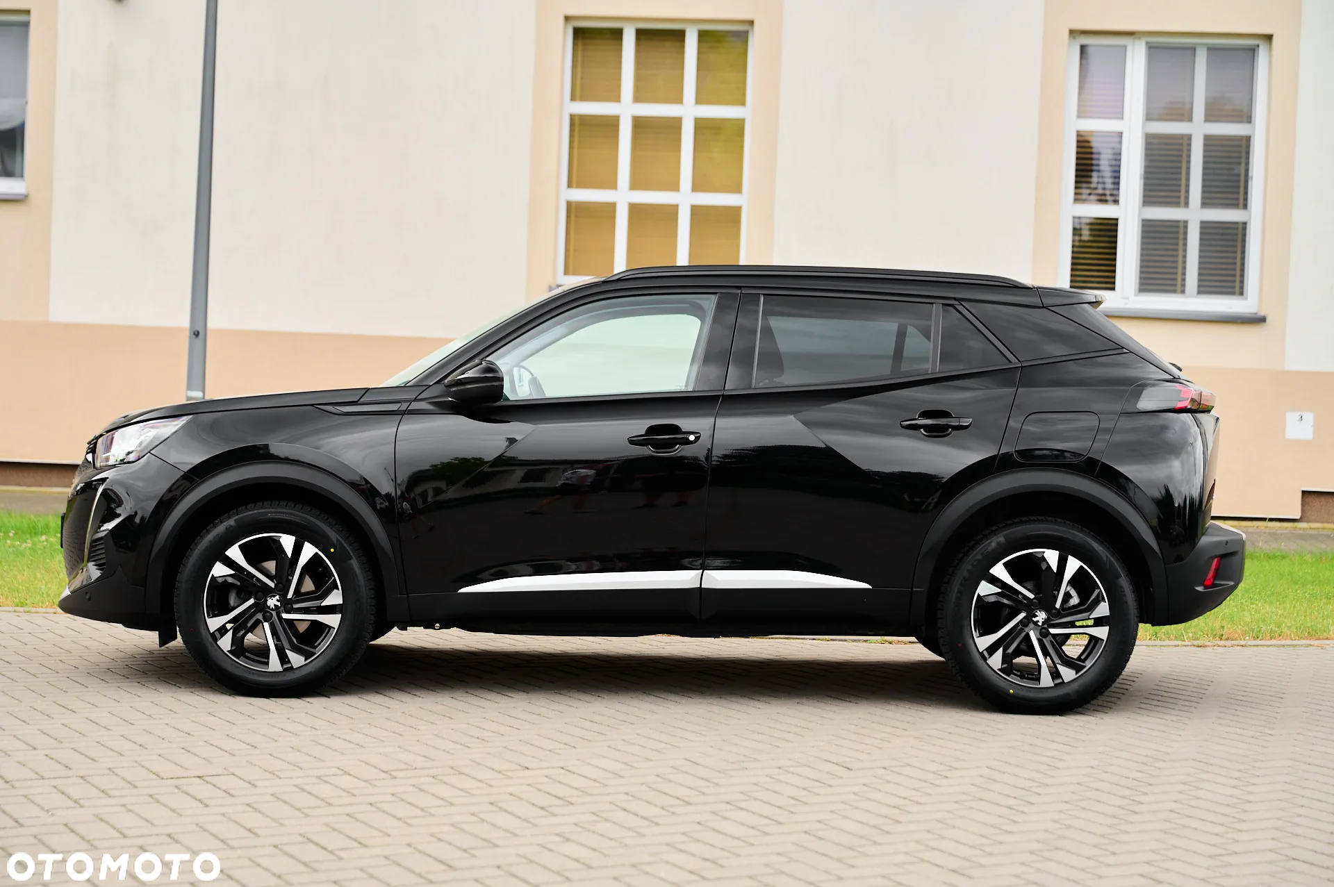 Peugeot 2008 1.5 BlueHDi Allure - 6