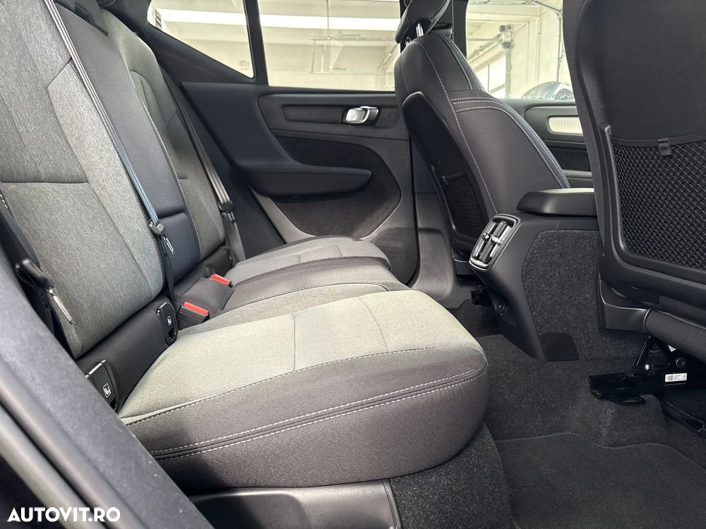 Volvo XC 40 B3 AT FWD MHEV Core - 12
