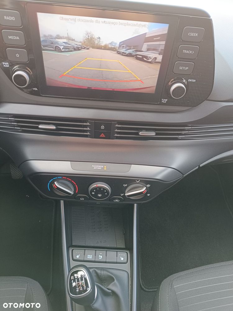 Hyundai i20 - 12