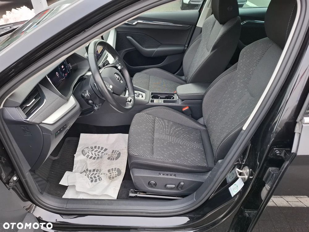 Skoda Octavia 2.0 TDI DSG Style - 10