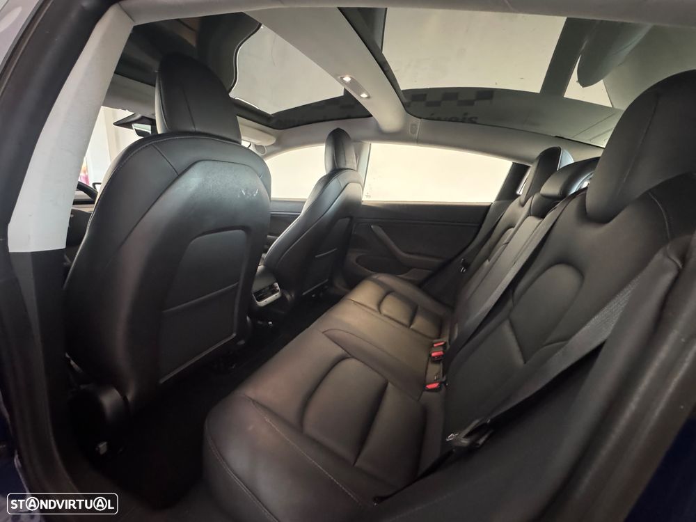 Tesla Model 3 Long-Range Dual Motor AWD - 16