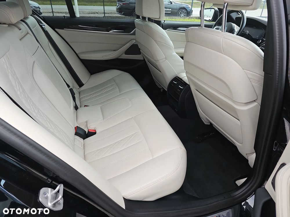 BMW Seria 5 - 22