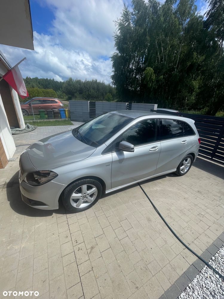 Mercedes-Benz Klasa B 180 CDI BlueEFFICIENCY Edition - 3
