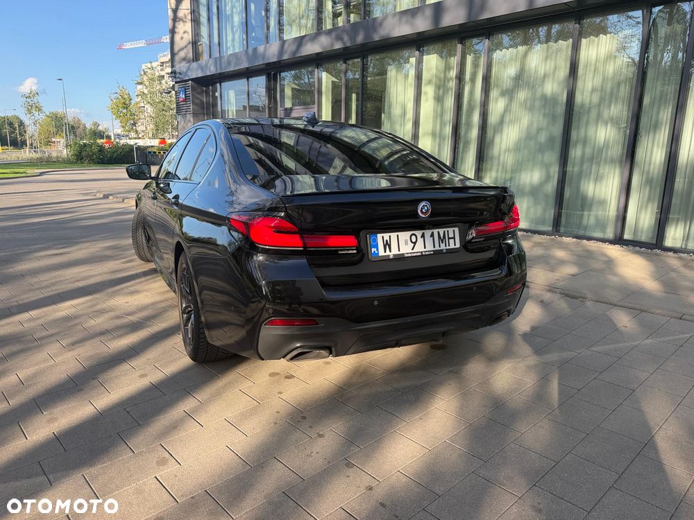 BMW Seria 5 540d xDrive mHEV M Sport sport - 13
