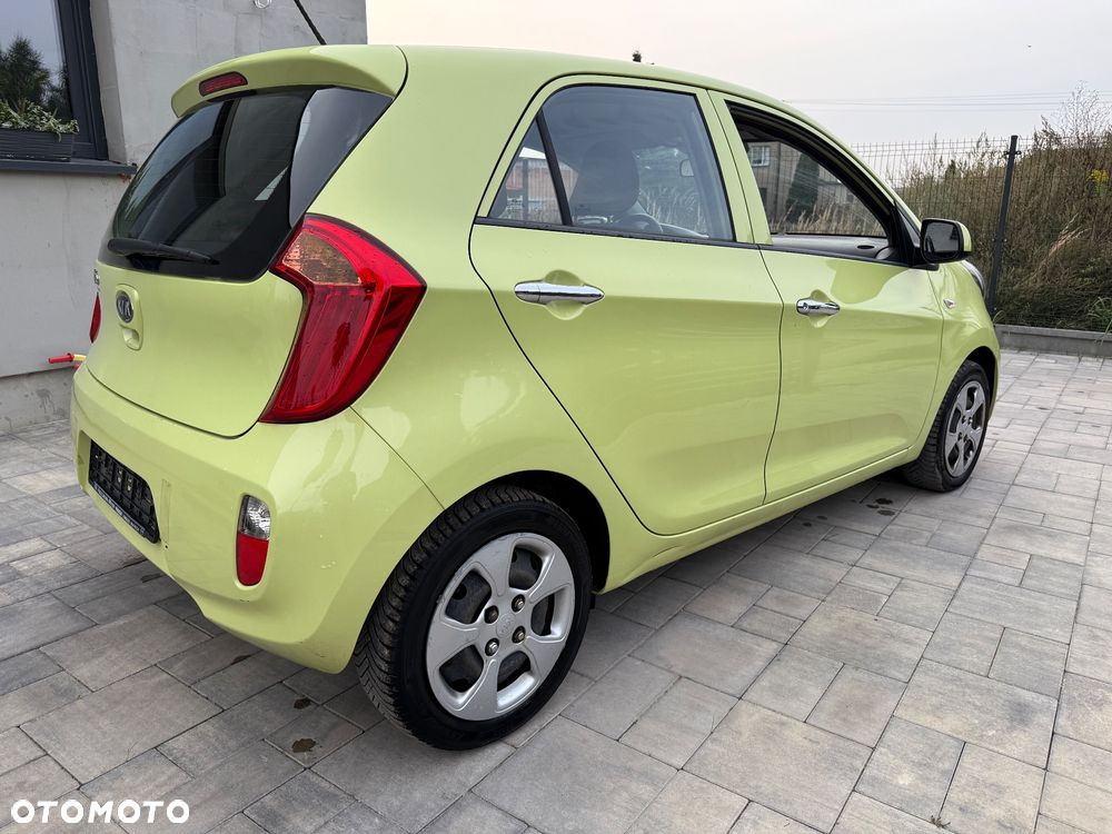 Kia Picanto 1.0 L - 5