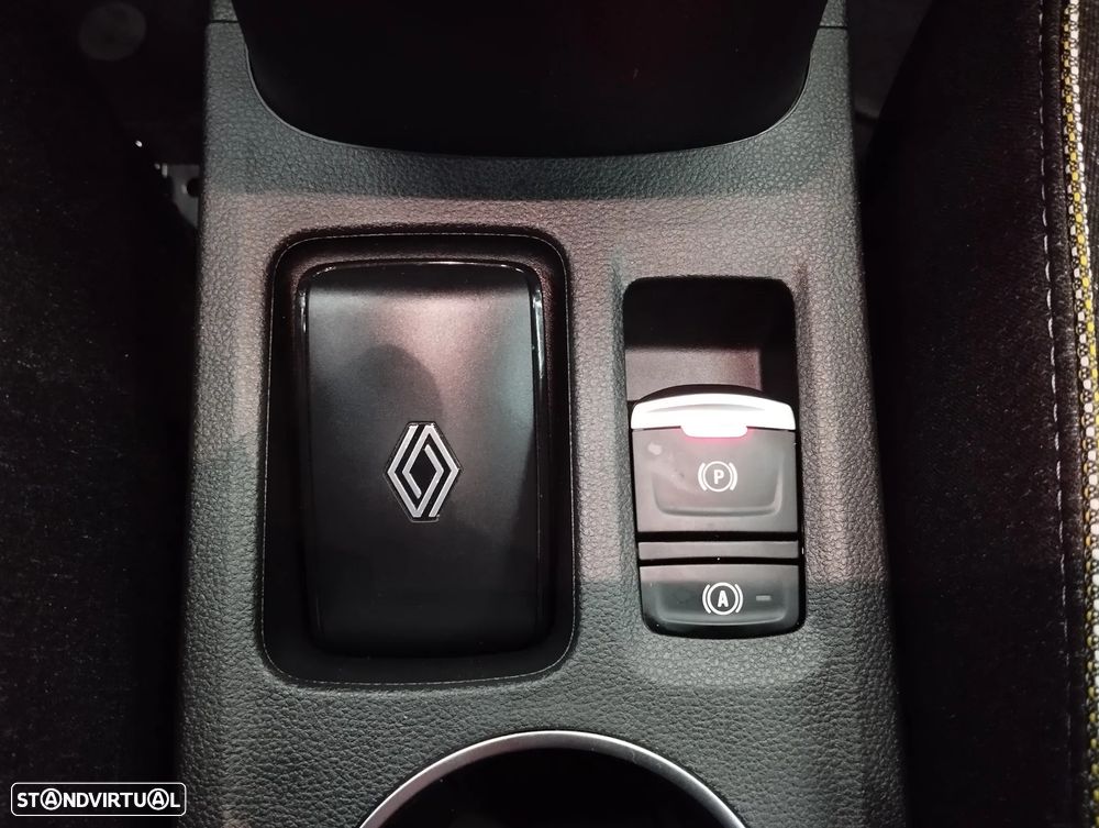 Renault Captur 1.0 TCe Techno Bi-Fuel - 39