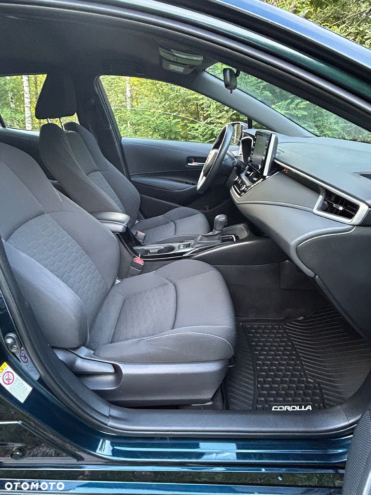 Toyota Corolla - 19
