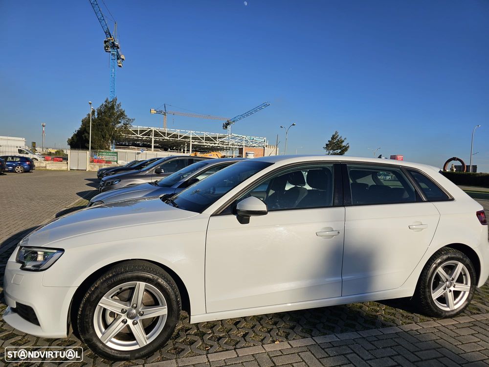 Audi A3 Sportback 30 TDI - 4
