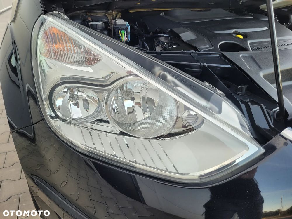 Ford Galaxy 2.0 TDCi DPF Business Edition - 27