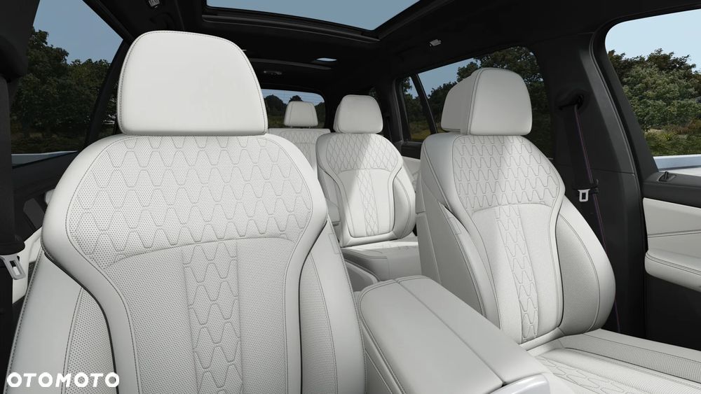 BMW X7 xDrive40i - 12
