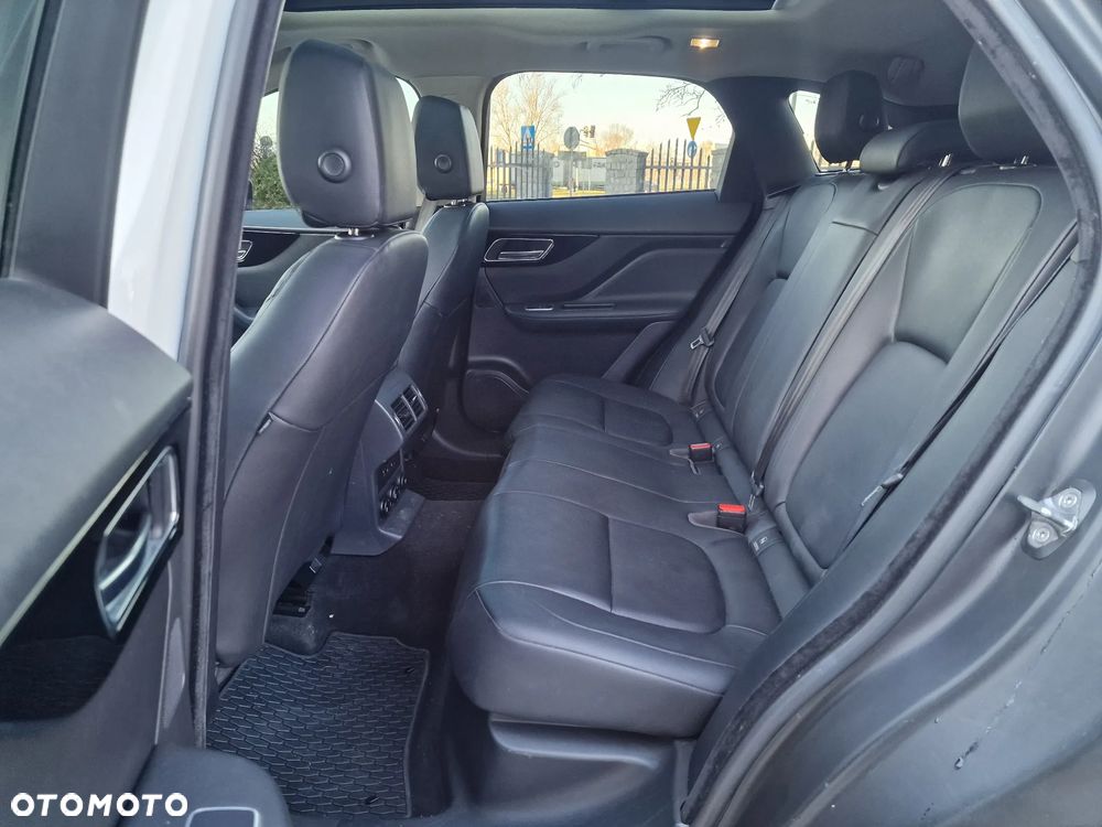Jaguar F-Pace 2.0 i4P AWD Prestige - 19