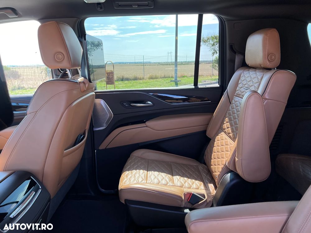 Cadillac Escalade 6.2 V8 ESV Platinum - 17