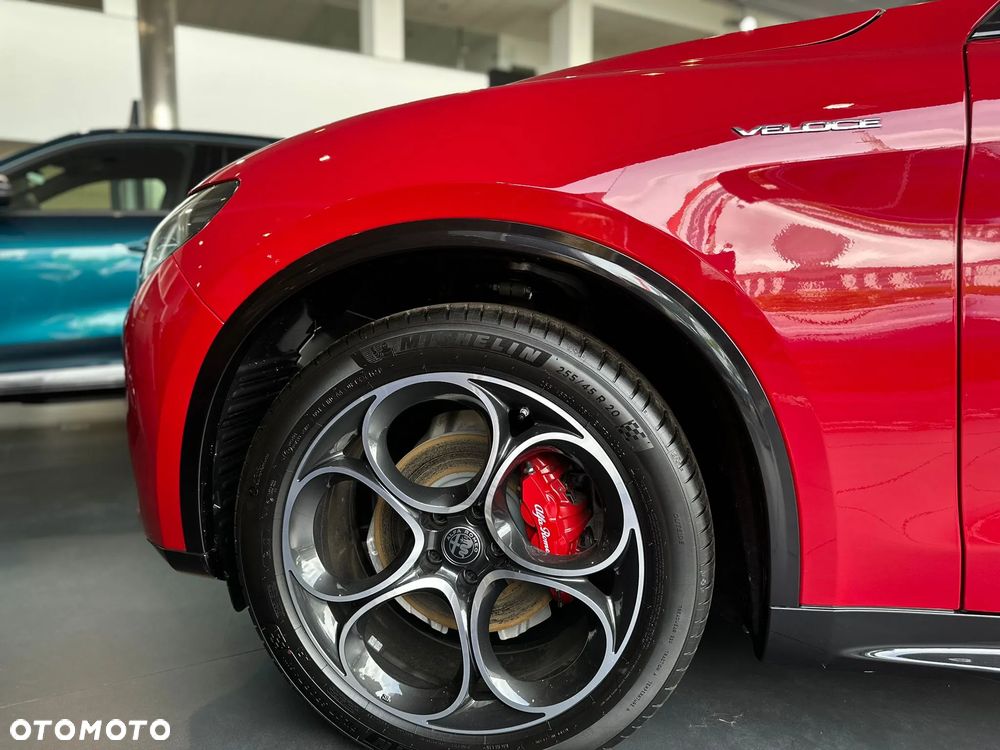 Alfa Romeo Stelvio 2.0 Turbo Veloce Q4 - 4