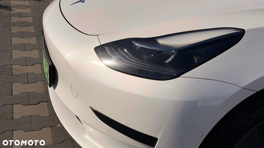 Tesla Model 3 Standard Reichweite Plus Hinterradantrieb - 29