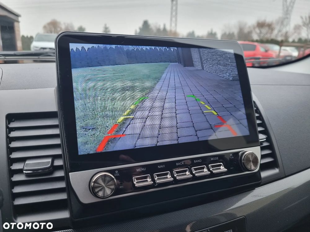 Mitsubishi Lancer - 16