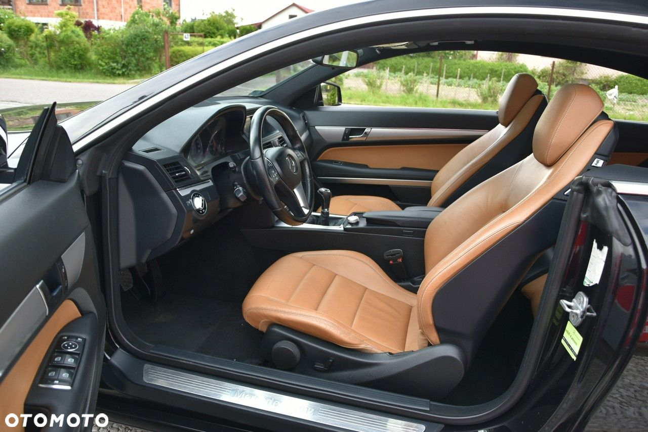 Mercedes-Benz Klasa E 250 CDI DPF Coupe BlueEFFICIENCY Elegance - 12