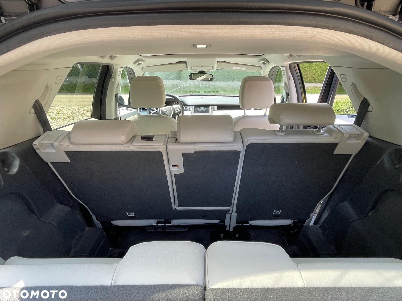 Land Rover Discovery Sport 2.0 TD4 HSE - 13