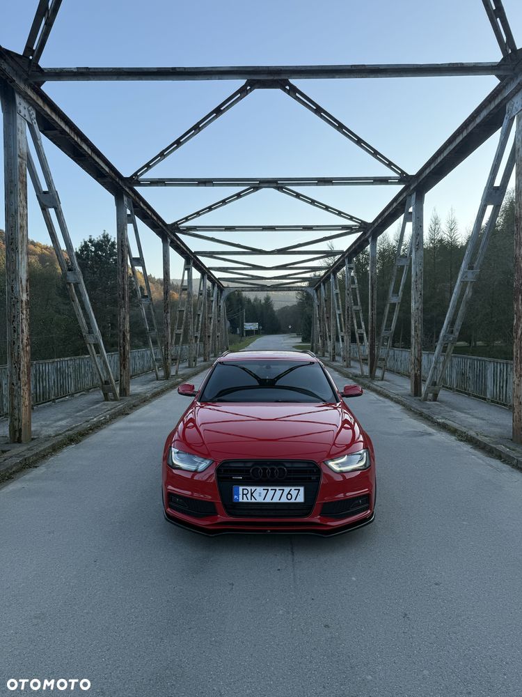 Audi A4 Avant 2013 photo 2