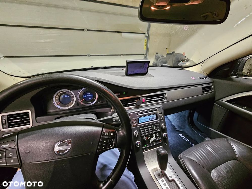 Volvo XC 70 D5 AWD Summum - 6