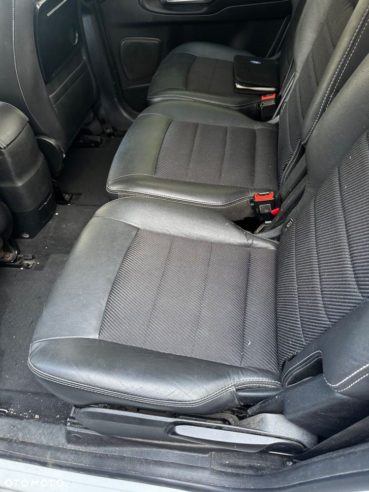 Ford Galaxy 2.0 TDCi DPF Titanium - 11