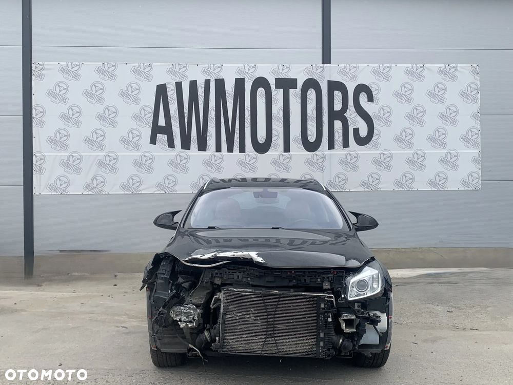OPEL INSIGNIA 2010  *SAMOCHÓD NA CZĘŚCI* GAR MASKA, LAMPA, DRZWI, LUSTERKO, ZDERZAK, GRILL, BŁOTNIK, KLAPA, BELKA, DESKA, FOTELE, KANAPA, ĆWIARTKA KIEROWNICA, TARCZE, ZACISKI, ZAWIESZENIE, KOMPLETNY PRZÓD, KOMPLETNY TYŁ, LICZNIK, ZEGARY, PRAWE LEWE PRZÓD TYŁ - 4