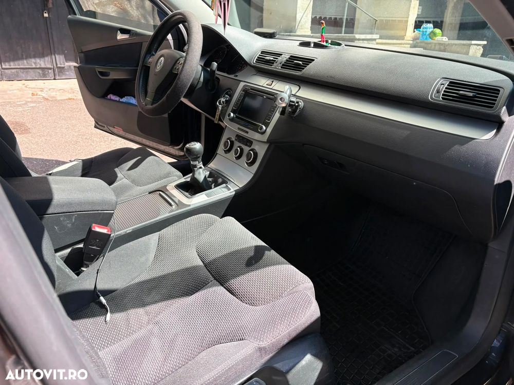 Volkswagen Passat 2.0 TDI Comfortline DPF - 13