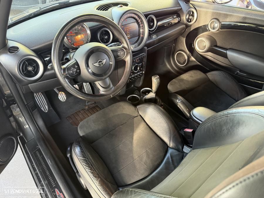 MINI 3 Portas John Cooper Works - 9