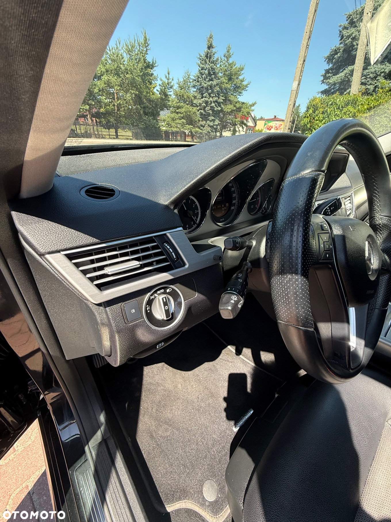 Mercedes-Benz Klasa E 250 T CDI 7G-TRONIC Avantgarde - 19