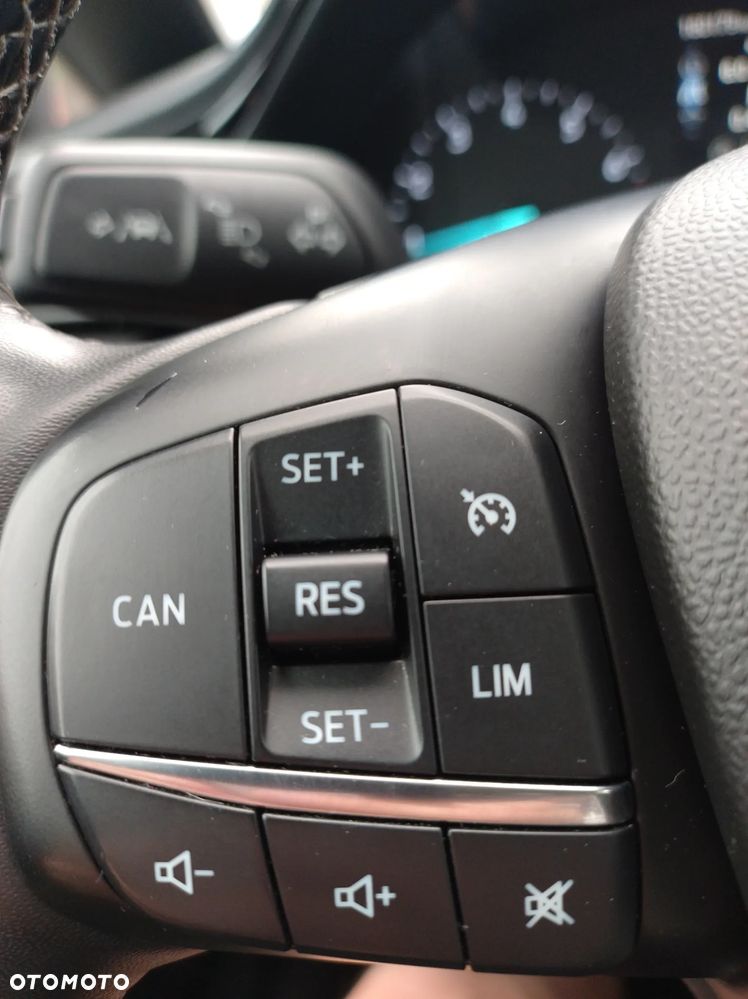 Ford Fiesta 1.0 EcoBoost Hybrid S&S ACTIVE - 12